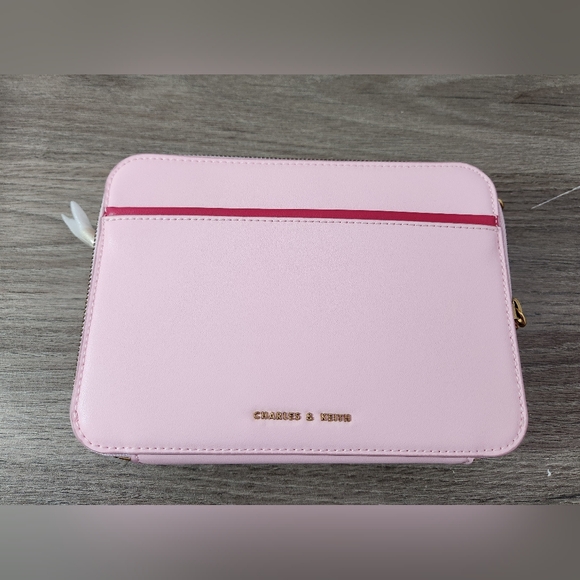 Charles & Keith Two-Tone Pink Lock & Key Chain Handle Bag/Purse - Picture 3 of 7